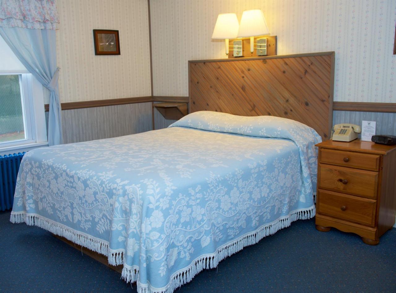 מילפורד Myer Country Motel מראה חיצוני תמונה